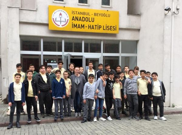 Okul tanıtımı kapsamında Beyoğlu Anadolu İmam Hatip Lisesine yapılan ziyaret