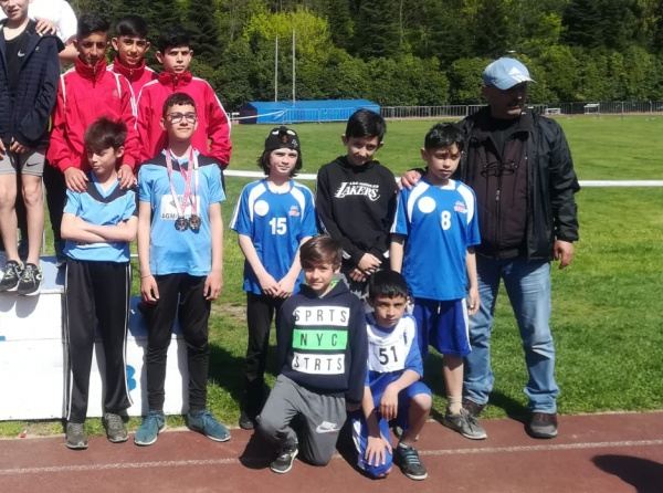 Okulumuz küçük erkek 5x60 bayrak takımı puanlı atletizm yarışmalarında İstanbul 4.sü oldu
